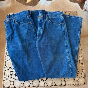 Wrangler Relaxed Fit Blue Jeans